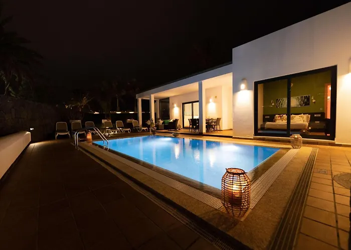 In Marina Rubicon With Pool Semesterbostad Playa Blanca (Lanzarote)